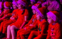 Na zdjęciu przedszkolaki na widowni