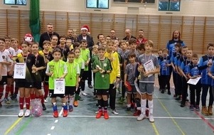 Podsumowanie X Halowego Turnieju Piłki Nożnej &bdquo;Mikołajki &ndash; Kobylnica 2021"