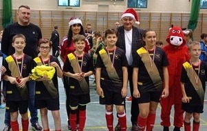 Podsumowanie X Halowego Turnieju Piłki Nożnej &bdquo;Mikołajki &ndash; Kobylnica 2021"