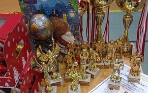 Podsumowanie X Halowego Turnieju Piłki Nożnej &bdquo;Mikołajki &ndash; Kobylnica 2021"