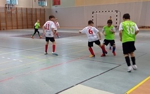 Podsumowanie X Halowego Turnieju Piłki Nożnej &bdquo;Mikołajki &ndash; Kobylnica 2021"