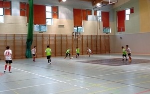 Podsumowanie X Halowego Turnieju Piłki Nożnej &bdquo;Mikołajki &ndash; Kobylnica 2021"