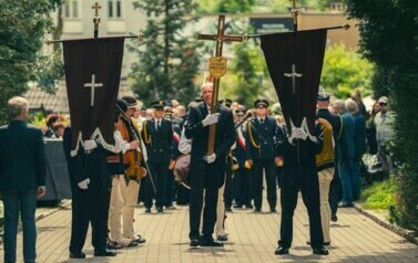 Ostatnie pożegnanie W&oacute;jta Leszka Kulińskiego 77