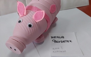 wyr&oacute;żnienie skarbonka