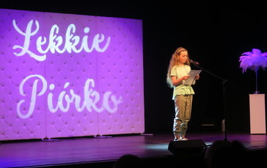 Finał VII Turnieju Poetyckiego Tw&oacute;rczości Własnej Dzieci i Młodzieży "Lekkie Pi&oacute;rko"- 2022 12