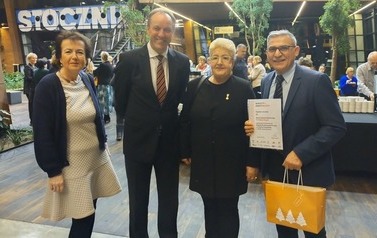 Od lewej Hanna Zych-Cisoń, Mieczysław Struk, Henryka Krzywonos-Strycharska, J&oacute;zef Konecki