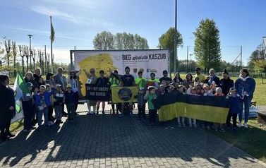 zawodnicy i kibice