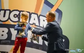 A0i9b5a1Q0L0z127W5U9G1Z7m7M0g9n9