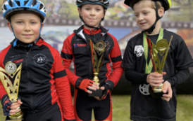 Zdjęcie na podium zawod&oacute;w MTB w Lubuniu