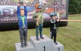 Zdjęcie na podium zawod&oacute;w MTB w Lubuniu