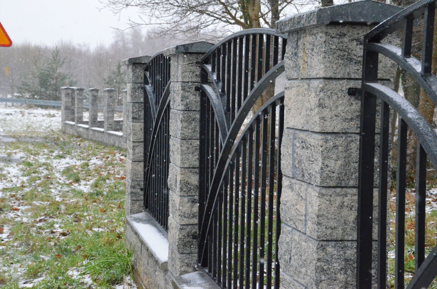 Ogrodzenie cmentarza