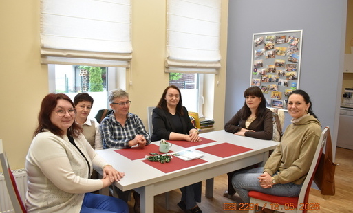 Bibliotekarka z BP w Kobylnicy z wizytą w GBP w Zarszynie w ramach realizacji projektu Bibliorasmus