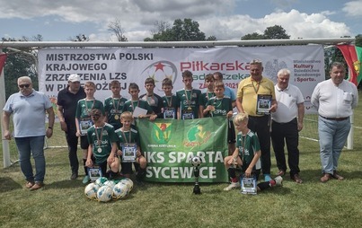 Zdjęcie do UKS Sparta Sycewice Mistrzem Polski w turnieju Piłkarska Kadra Czeka rocznik 2008!