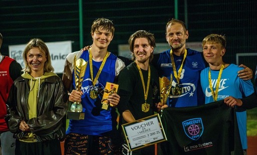 Zdjęcie do Nocne Granie Koszyk&oacute;wka 3x3 o Puchar Burmistrza Kobylnicy za nami