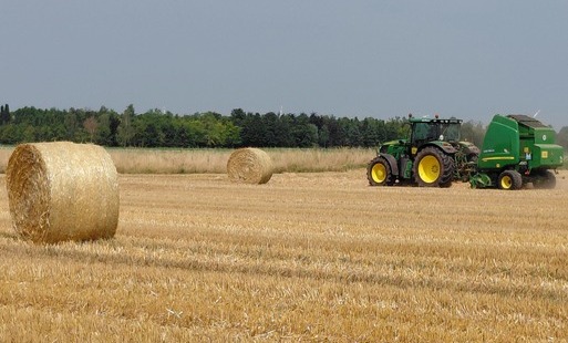 Zdjęcie do Apel do rolnik&oacute;w o zachowanie szczeg&oacute;lnej ostrożności podczas prac żniwnych